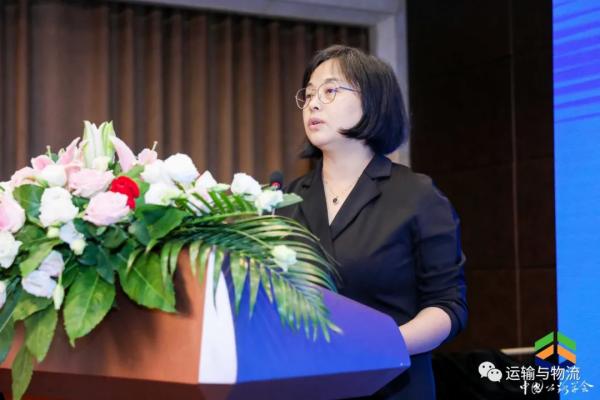 上稿6-成都市科协党组书记、副主席罗蓉致辞.jpg